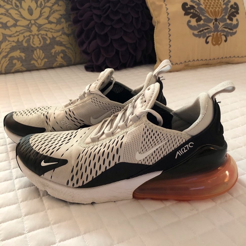 Athletic shoes